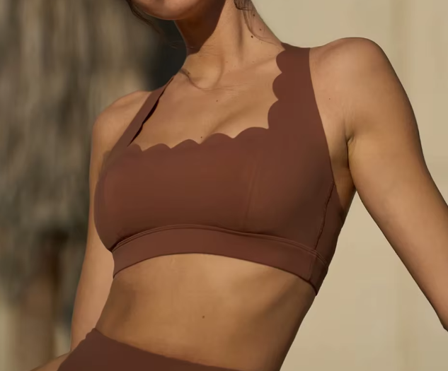 Brassière croisée Festonnée Flor- Maintien & Elégance - Lilas ou Marron